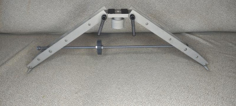 Bipode para rifle para modalidad de f-class, completamente de aluminio muy robusto, regulable en altura 01