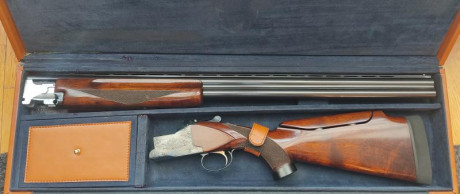 Modelo 101 trap. Calibre 12/70 en perfecto estado. Cañones demiclok de 76 cm; expulsora con selector de 12