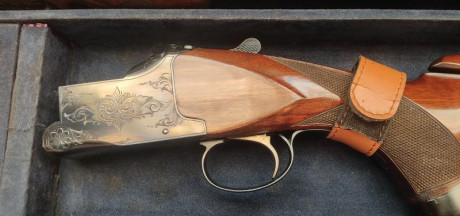 Modelo 101 trap. Calibre 12/70 en perfecto estado. Cañones demiclok de 76 cm; expulsora con selector de 11