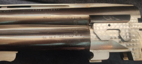 Modelo 101 trap. Calibre 12/70 en perfecto estado. Cañones demiclok de 76 cm; expulsora con selector de 30