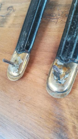 Hola. Tengo estas dos vainas, en Cartagena, Murcia, pero no tengo claro de qué bayoneta y para qué fusil 00