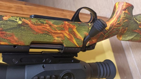 Cambio B14 varmit calibre 22-250 con 8 meses y 10 disparos, por rifle de calibre superior telf. 696464562 01