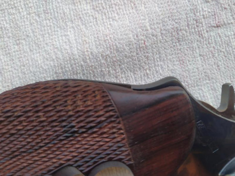   VENDIDO   Cargador original HK para USP STANDARD, aunque también vale para el modelo Compact, estado 152