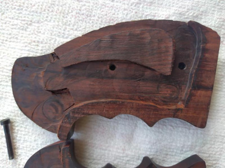   VENDIDO   Cargador original HK para USP STANDARD, aunque también vale para el modelo Compact, estado 162