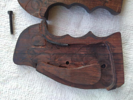   VENDIDO   Cargador original HK para USP STANDARD, aunque también vale para el modelo Compact, estado 161