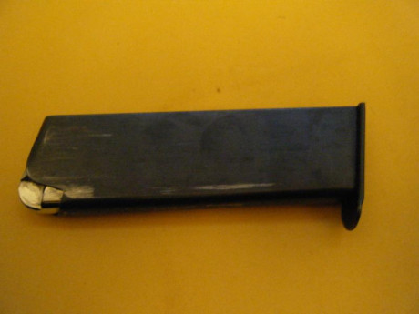 El que se ve en las fotos. Buena conservación. 
Precio: 50 euros
Contacto: faliandpalo@yahoo.es 00