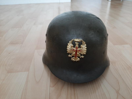 Buenas compañeros, vendo casco Z, primer modelo, interior de piel, le falta un enganche y el otro está 02