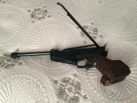 Hola, me gustaría vender esta maravilla de la precisión, todas sus piezas esenciales , gomas, muelles 00