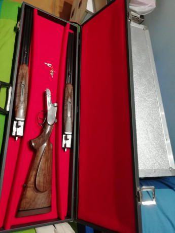 Pues como no he visto por ai ningun hilo pues lo empiezo yo el mio un verney carron 8x57 jrs lo compre 162