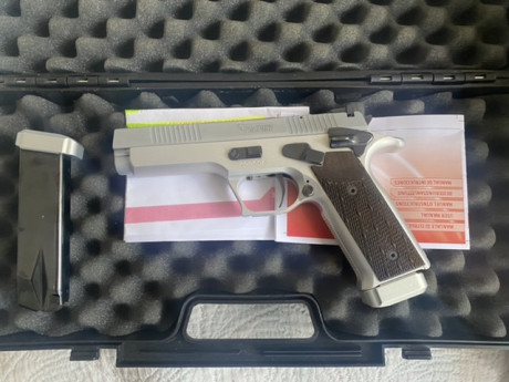 Despues de recibir el arma de  Ibergrips  revisada y ajustada 
se realizaron unas cuantas pruebas y el 11
