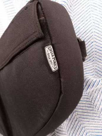 Vendo funda Uncle Mikes para subfusil, prácticamente nueva, puesta en casa por mensajería por 25€



Tengo 01