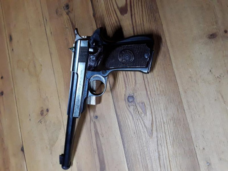 Buenas, vendo un poquito de historia una Star Olimpic F , con dos cargadores uno 22lr otro 22 corto, tira 02