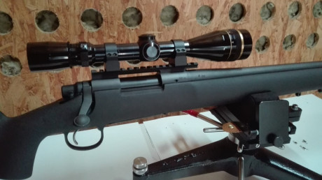 Vendo Remington 700 del 308w con cañón grueso de 20" que lleva rosca de serie y que va vestido con 01