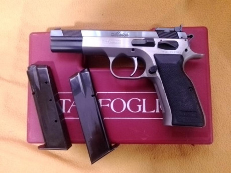 Vendo pistola Tanfoglio modelo P.19 Match. 9 m.m.p. 2 cargadores, disparador afinado por armero; cañón 02