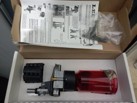 Dosificador Lee Pro auto disk, usado pero estado muy bueno, cuatro discos, accionamiento por cadeneta 01