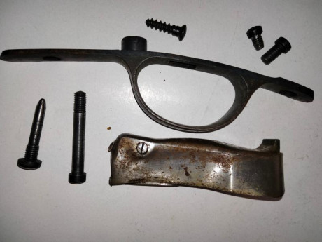 Hola , vendo estas piezas del fusil Frances Kropatscheck 1874/85 usado en la guerra civil Española 
la 00