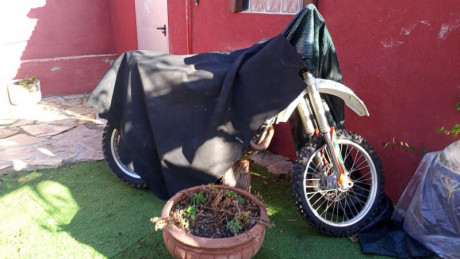 :ganster: Dentro de un precio razonable, la moto esta perfecta pero esta muerta de asco sin usar.
Gracia 00