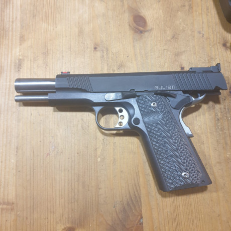 vendo bull 1911  en calibre  9mm  cañon  bull barrel   totalmente nueva a tirado 2 cajas de municion para 02