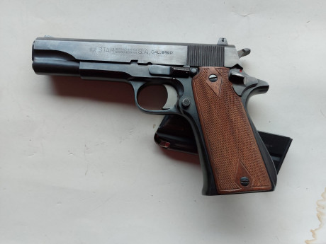 Un amigo vende  STAR A cal 9mm Par.
2 cargadoesr, precio 450€ puesta en casa (destino penínsular) NO NEGOCIABLE 01