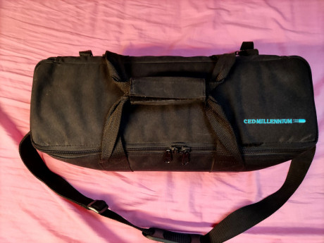  En venta conografo CED Milenium por falta de uso 

Cronografo
Kit infrarrojos
Pack baterias
Alimentadores
Bolsa 11