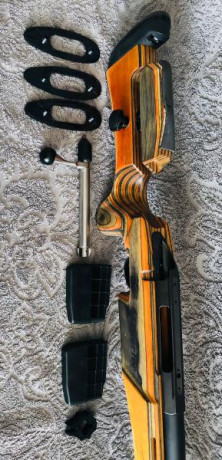 Un amigo me ha pedido que le ponga a la venta unas cosillas.
Esta es una de ellas.


Tikka T3X Sporter 01
