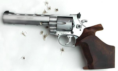 estoy a punto de comprar el Revolver WEIHRAUCH T. T. INOX como el de la foto, ¿alguien puede darme alguna 00