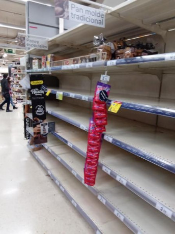 Hoy no vino  el camion a Lidl local:

Yogures naturales desnatados desaparecidos

No hay banana

Kiwi 51