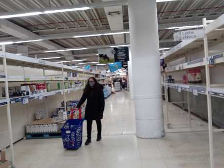 Hoy no vino  el camion a Lidl local:

Yogures naturales desnatados desaparecidos

No hay banana

Kiwi 72