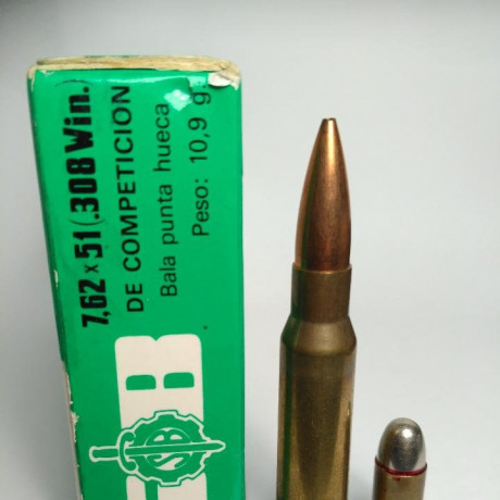 Hola, mi suegra ha encontrado munición vieja de un rifle de un familiar que falleció hace años que tenía 111