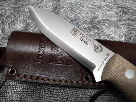 Vendo joker nórdico BS9 nuevo en impecable estado. Cachas micarta marrón con separadores negros. Esta 01