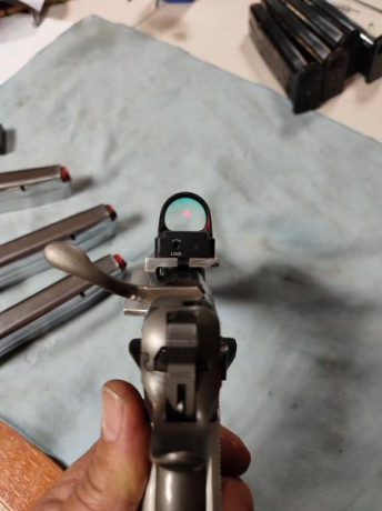 Pongo a la venta este arma que es de lo mejorcito que a pasado por mis manos de Open. Se trata de una 10