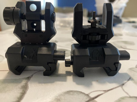 Vendo juego de miras abatibles S&W MP15, están sin estrenar. 42
