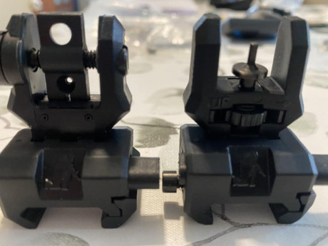 Vendo juego de miras abatibles S&W MP15, están sin estrenar. 40