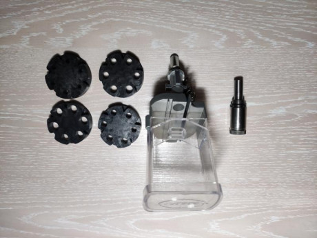 Se vende Dispensador Auto-Disk de Lee nuevo sin estrenar ,con cuatro discos ,el precio 45€ más gastos 11