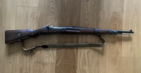 Vendo Mauser 7x57 Fabricado en BRNO para ejército Uruguayo. Tiene unos 100 años. Funciona bien. Guiado 02