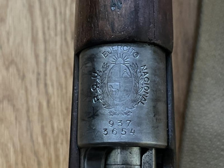 Vendo Mauser 7x57 Fabricado en BRNO para ejército Uruguayo. Tiene unos 100 años. Funciona bien. Guiado 00