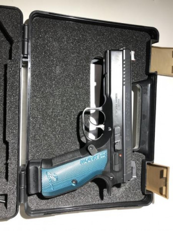  Vendo CZ Shadow 2. Ubicación: Almería. 3 cargadores. Piezas originales. Utilizada para recorridos de 02