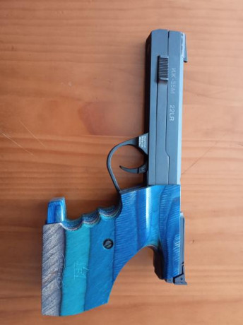 Vendo BAIKAL IZH35 cal 22LR
Con maletín y dos cargadores.
La compré hace años en una conocida armería 02