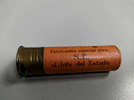 rifle express paralelo Victor Sarrasqueta en el magnífico y peculiar calibre 303 british , preciosos y 150