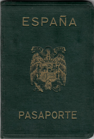  EN RECUERDO Y HOMENAJE A LOS QUE YA NO ESTÁN. 

Si pones en  GOOGLE    PASAPORTES EN LA MEMORIA   da 70