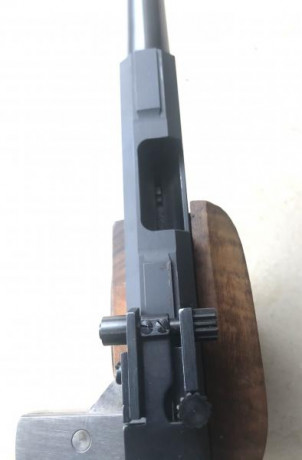 Se ofrece una magnifica pistola libre Hammerli 120, calibre 22Lr, gatillo regulable, presión disparador 80