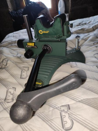 Vendo Fire Control Front Rest Caldwell. Estado nuevo. 250,00 € mas portes. Atiendo Wattshap 630 28 09 01