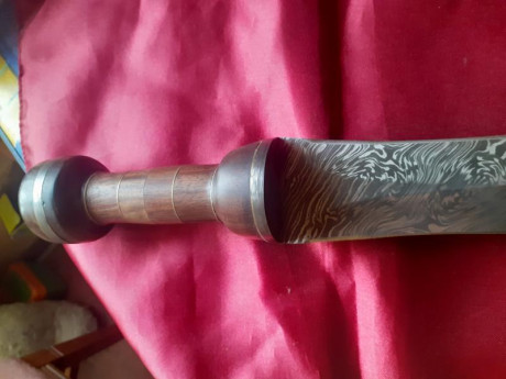 Buenos días :
Pongo a la venta esta excelente reproducción de un gladius de Oficial Romano en acero de 01