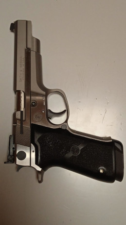 Vendo pistola Smith&Wesson Target Champion en 9mm Parabellum.
Acero inoxidable,  cañón de 5 pulgadas, 01