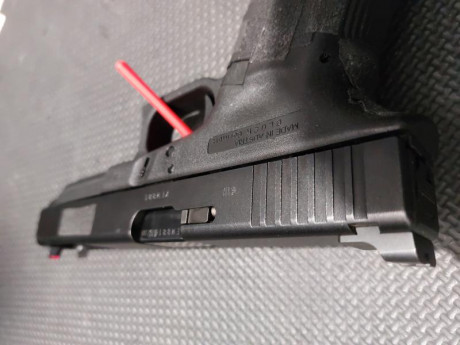 Hola , 

vendo glock 34 con miras de Sevigny de competición y 2 cargadores 

Tel - 655592842 ( whatsup 02