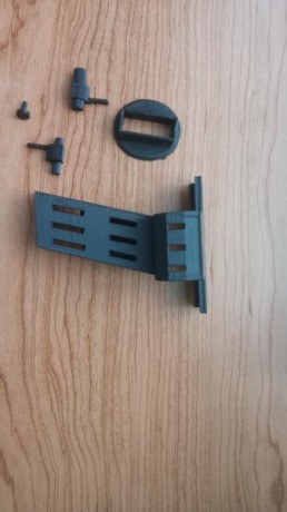 Vendo caza vainas para Walther gsp.
No hace falta desmontarlo para cargar, con ventana para ver si hay 00