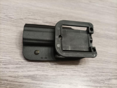 Funda de kydex The Civilian  Ghost modelo ABS para CZ75 SP 01. Con paddle incluido. Como nueva.

Precio: 01