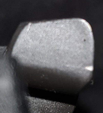 El otro dia no se donde lei la abolladura que le queda a la vaina cuando la expulsa el Cetme 
no se si 02