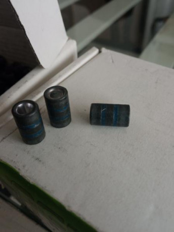 Hola vendo 285 puntas (caja y media)calibre 32 Wadcutter engrasadas de RG, de 98 grains recalibradas a 01