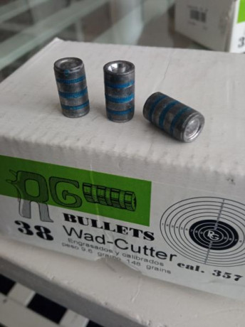 Hola vendo una caja con 217 puntas Wadcutter 148 grains engrasadas de la marca RG y cal .357 por 20€ más 00